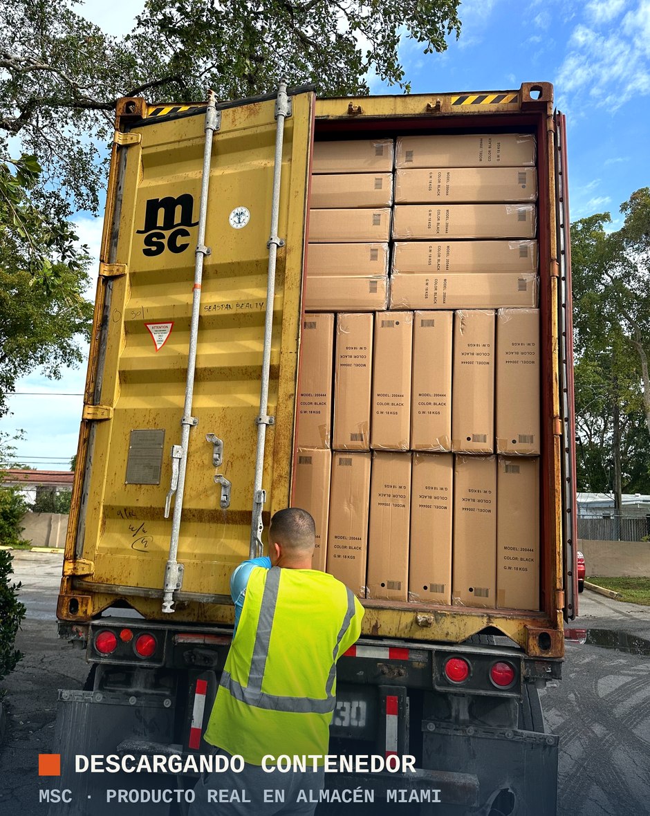 Descargando un contenedor en Miami